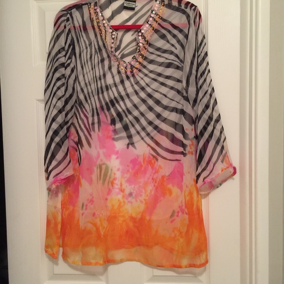 🎉4 for $20 California Woman sheer tunic - Picture 1 of 6
